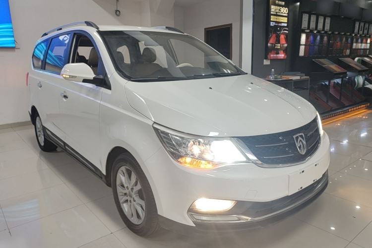 Used Baojun 730 2016 1.5T Manual Comfort Version 7 Seats
