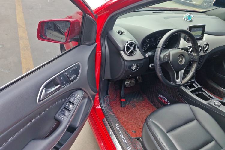 Used Mercedes-Benz B-Class 2012 B 200
