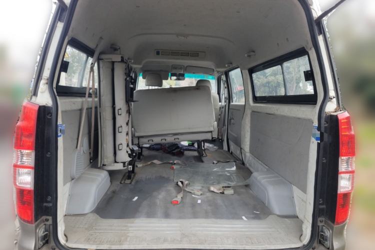 Used Jinbei New Hiace X30L 2021 1.5L Business Central Air-Conditioned Coach China VI Standard SWC15M