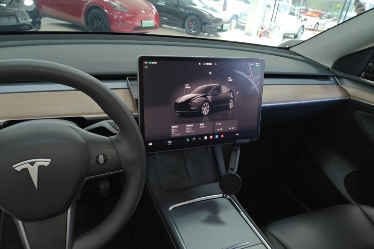 Used Tesla Model Y 2022 Rear-Wheel-Drive Version
