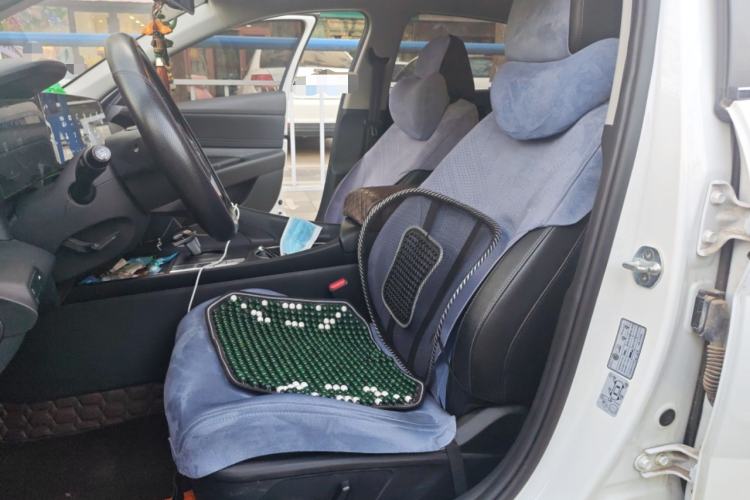 Used Hyundai Elantra 2022 1.5L CVT LUX Prestige Edition Left Front Seat