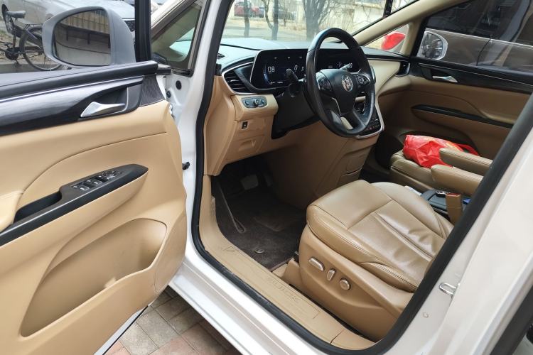 Used Buick GL8 2020 ES Land Cruiser 653T Luxury Model
