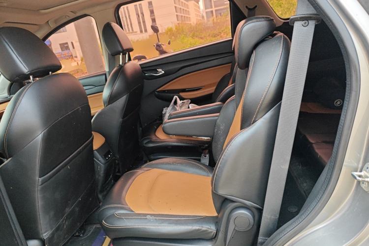 Used Wuling Hongguang S3 2018 1.5T Manual Luxury Model China V Standard Left Rear Seat