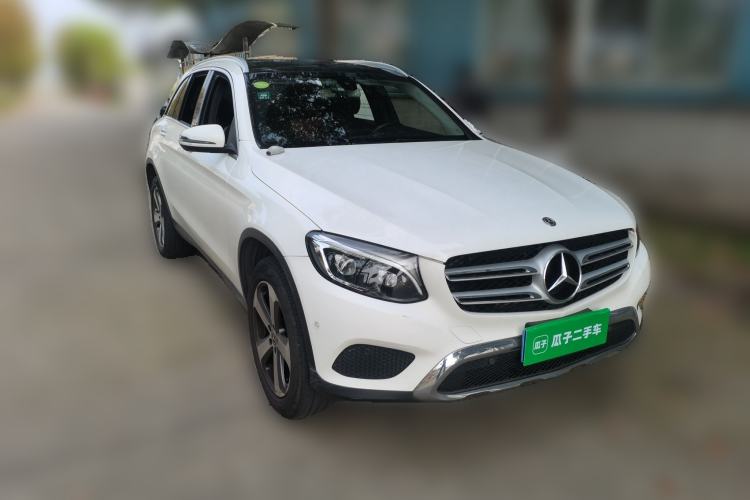 Used Mercedes-Benz GLC  Front Right 45 Deg