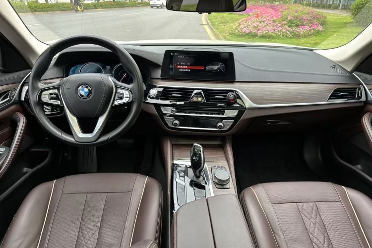 Used BMW 5 Series New Energy 2019 530Le Luxury Package Interior 2