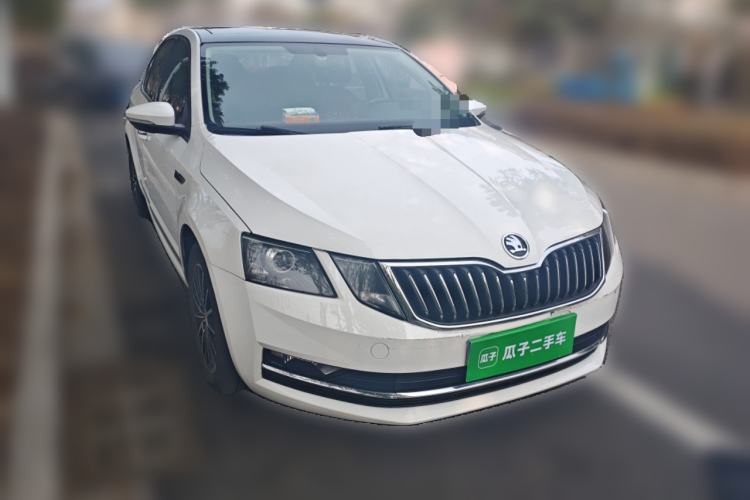 Used Skoda Octavia 2018 1.6L Automatic Luxury Edition