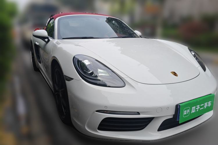 Used Porsche 718 2022 Boxster 2.0T Front Right 45 Deg