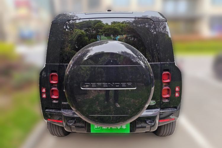 Used Land Rover Defender 2025 110 3.0T P400 X-Dynamic SE Rear