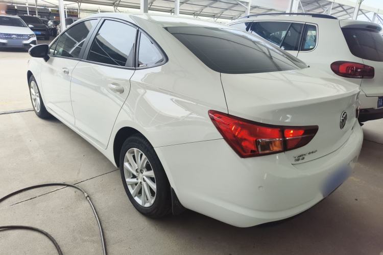 Used Buick Verano 2017 Sedan 15S Automatic Leading Model Exterior 2