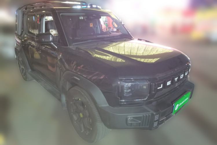 Used JETOUR Traveler 2023 2.0T All-Wheel-Drive CrossPRO Front Right 45 Deg