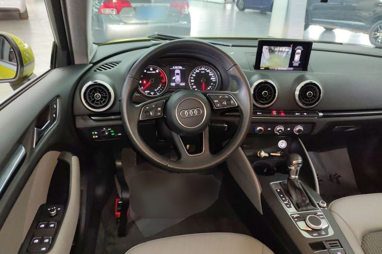 Used Audi A3 2018 30th Anniversary Edition Sportback 35 TFSI Fashion Model
