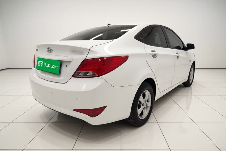 Used Hyundai Verna (older generation) 2016 1.4L Manual Smart GLS Trim