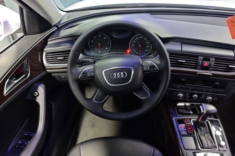 Used Audi A6L 2015 TFSI Millionth Anniversary Intelligent Model Steering Wheel