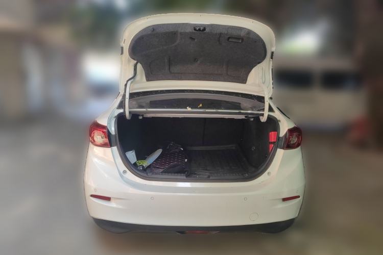 Used Mazda 3 Axela 2017 Sedan 1.5L Automatic Luxury Model Emission Standard China V Trunk