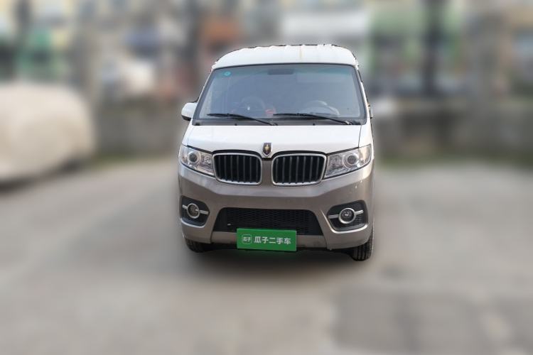 Used Jinbei Hiace X30 2023 1.5L Wealthy Van 2/5-Seater Non-Air-Conditioned Version SWC15M Front