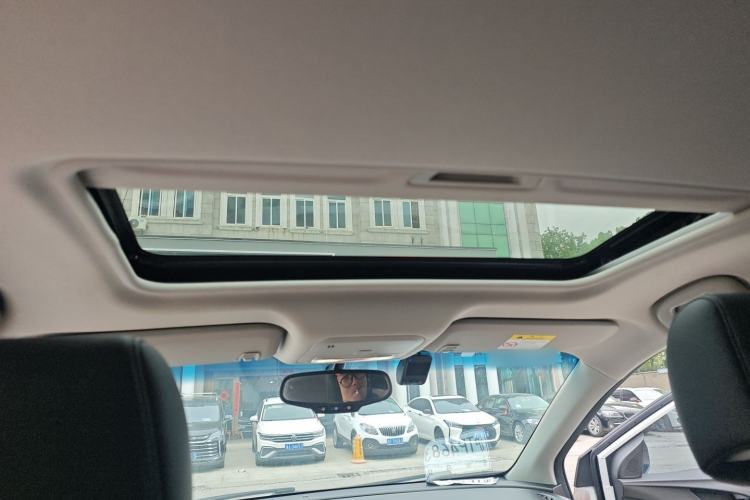 Used Buick GT 2019 18T Automatic Connected Elite Model China VI Standard Headliner