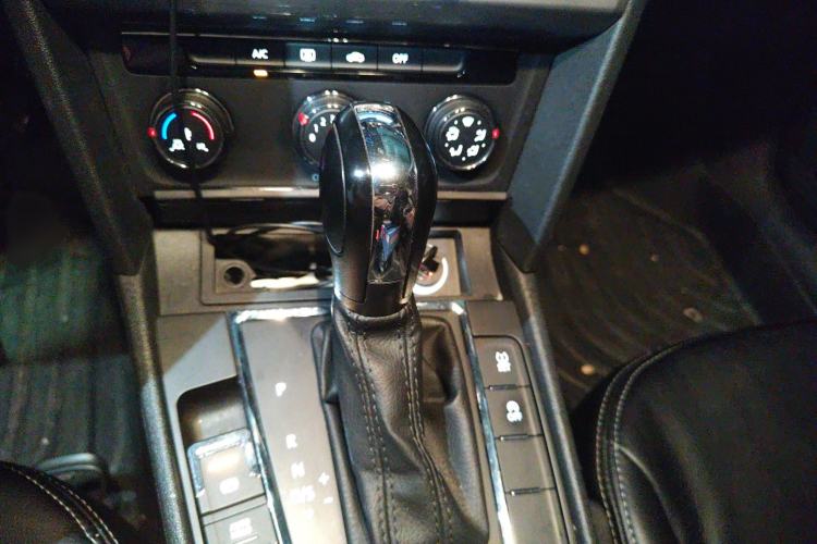 Used Volkswagen Lamando 2018 230TSI DSG Fashion Edition
