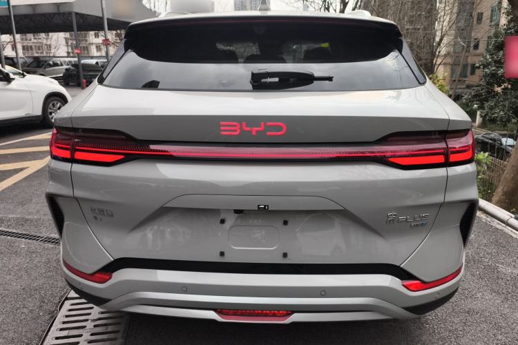 Used BYD Song PLUS New Energy 2025 EV Smart Drive Edition 605km Flagship Model
