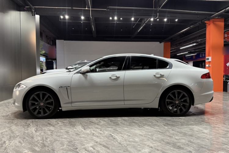Used Jaguar XF 2015 XF 2.0T Luxury Edition