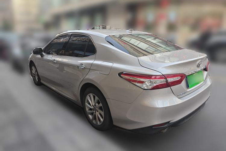 Used Toyota Camry 2021 2.0G Luxury Edition
