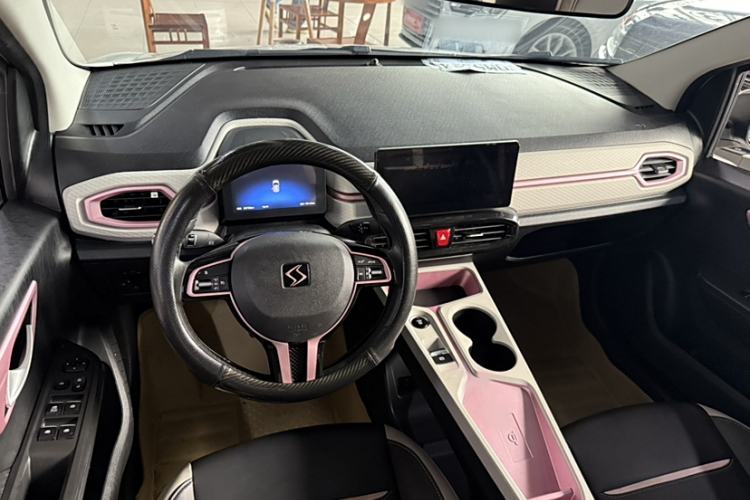 Used SOL E10X 2021 302 km Range Fashion Edition 31.4 kWh
