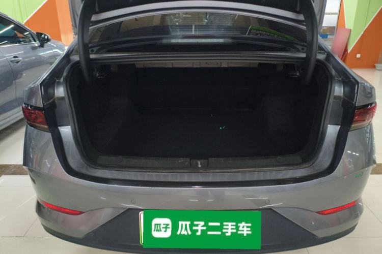 Used BYD Qin PLUS 2025 DM-i Smart Drive 55KM Leading Model
