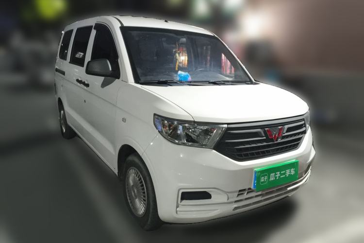 Used Wuling Hongguang V 2019 1.5L Base Version China VI LAR Front Right 45 Deg