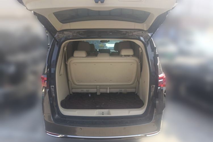 Used Buick GL8 2023 Land Executive Class 652T Luxury Model