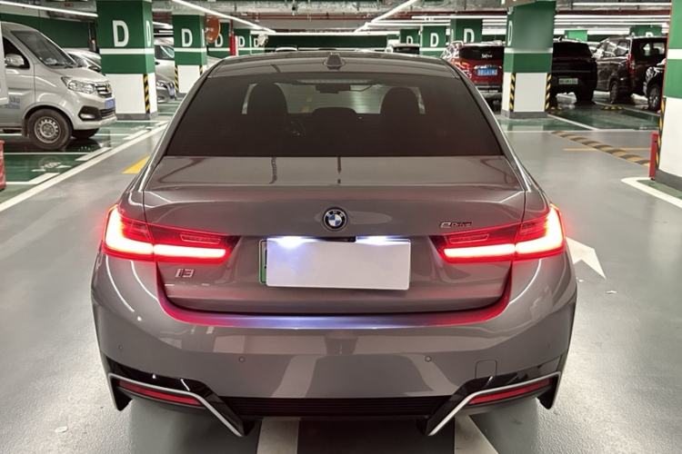 Used BMW i3 2022 eDrive 35 L
