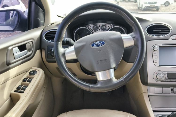 Used Ford Focus 2013 Hatchback Classic 1.8L Manual Fashion Edition Steering Wheel