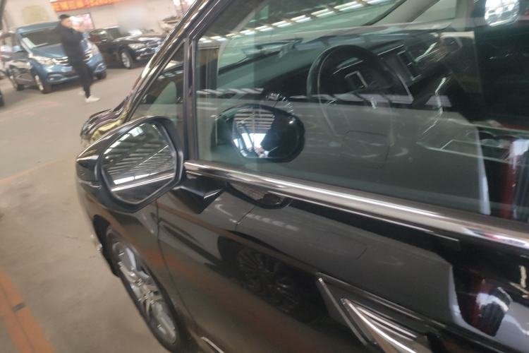 Used Honda Elysion 2019 2.0L Hybrid Luxury Edition
