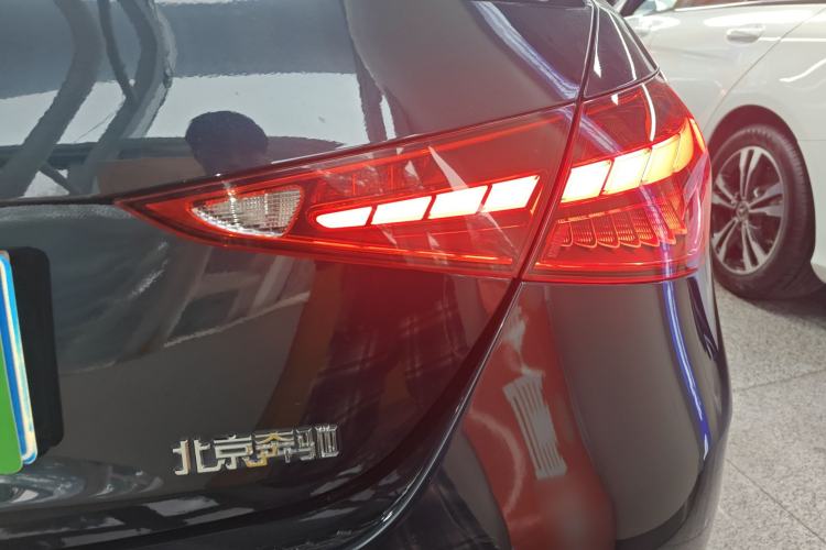 Used Mercedes-Benz C-Class 2023 Restyled C 260 L Night Edition Sports Version Right Rear Taillight