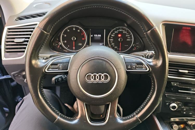 Used Audi Q5 2016 40 TFSI Comfort Model
