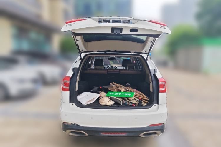 Used BYD Tang New Energy 2015 2.0T Four-Wheel-Drive Flagship Model Trunk