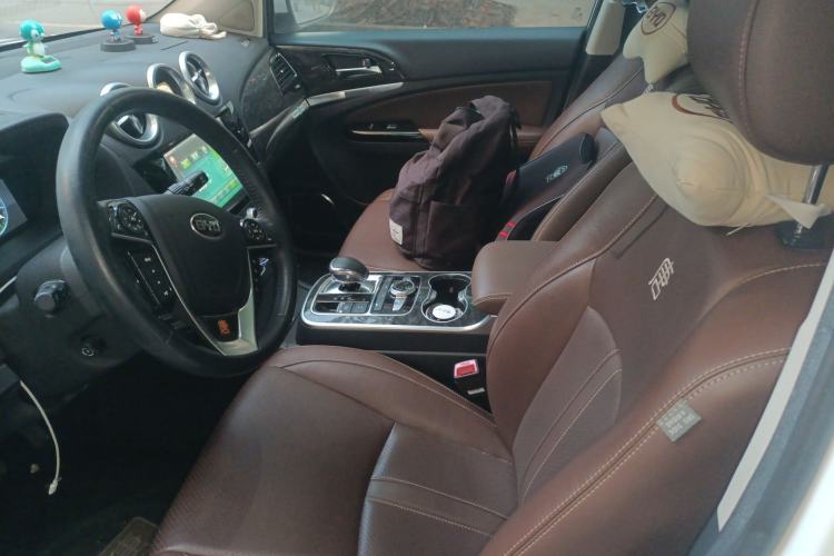 Used BYD Tang New Energy 2015 2.0T Four-Wheel-Drive Flagship Model