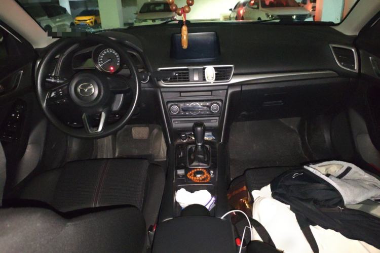 Used Mazda 3 Axela 2017 Sedan 1.5L Automatic Luxury Model Emission Standard China V
