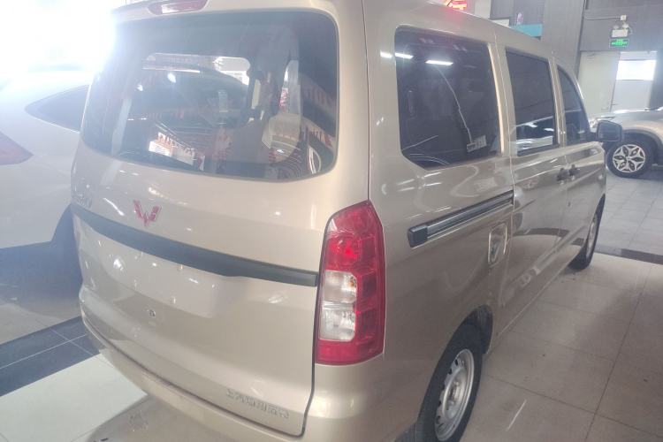 Used Wuling Hongguang V 2022 1.5L Jingqu Edition Electric-Assist LAR
