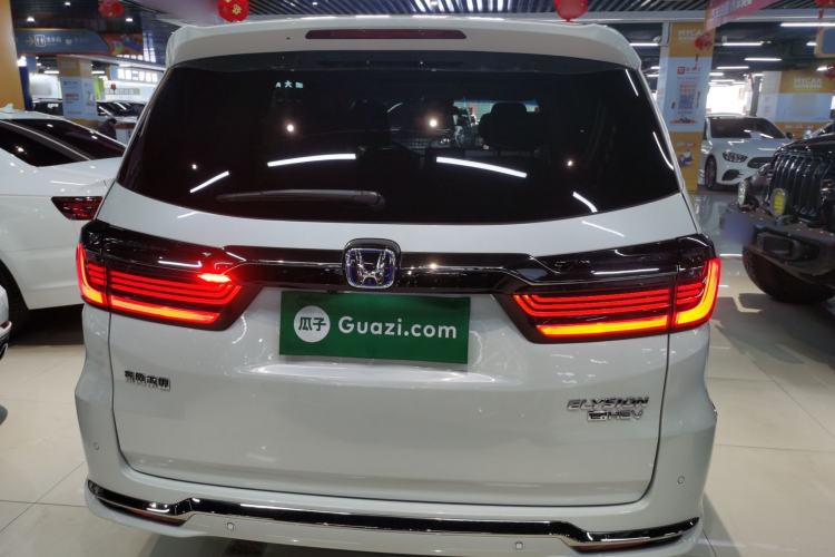 Used Honda Elysion 2022 2.0L eHEV Luxury First Edition
