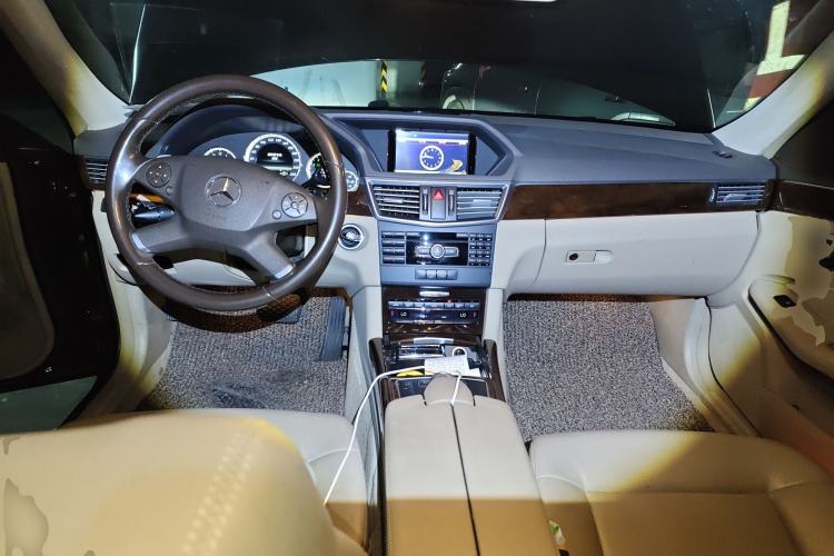 Used Mercedes-Benz E-Class 2013 E 260 L CGI Elegant Model