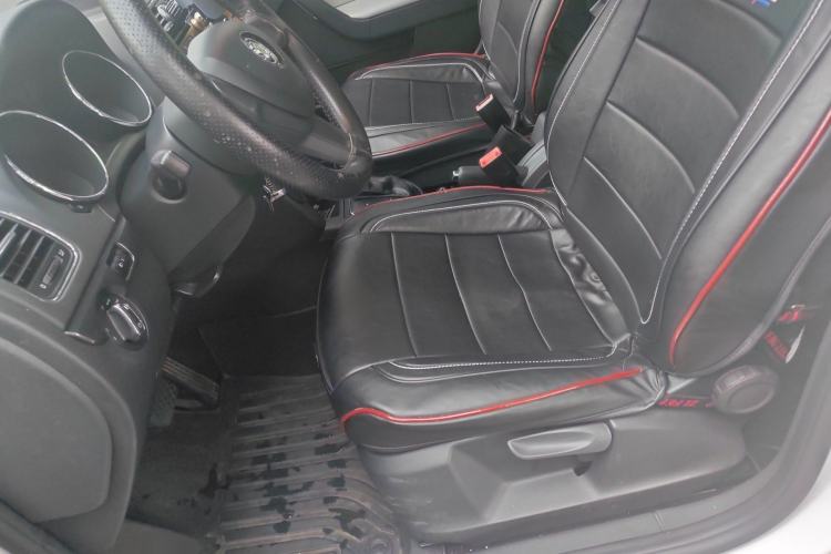 Used Skoda Yeti 2014 1.4TSI DSG Explorer Edition Left Front Seat