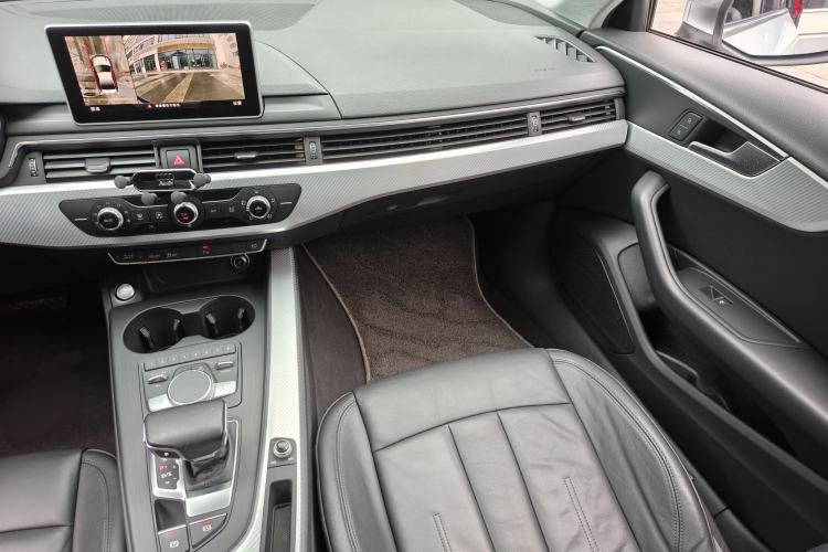 Used Audi A4L 2017 Plus 40 TFSI Fashion Model Interior 8