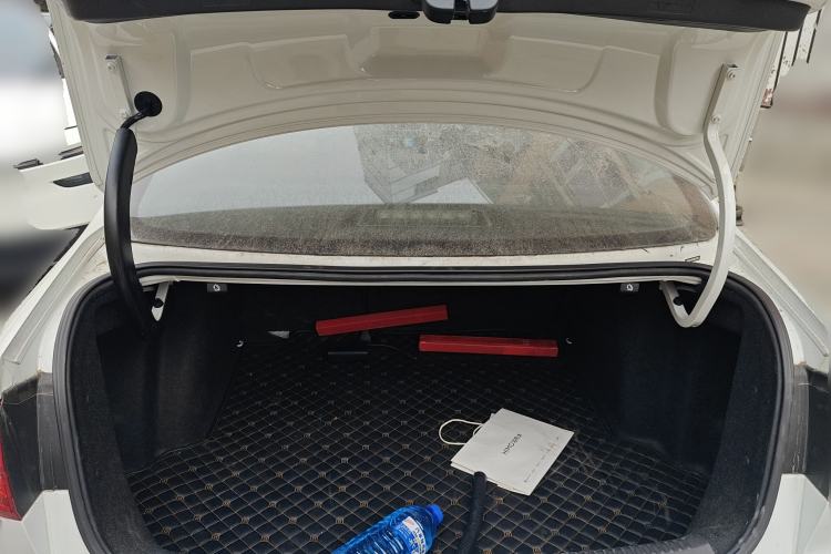 Used Volkswagen Sagitar 2017 230TSI Manual Luxury Model
