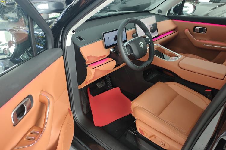 Used Leapmotor C16 2026 Extended-Range 280 LiDAR Zhizun Edition 6 Seats
