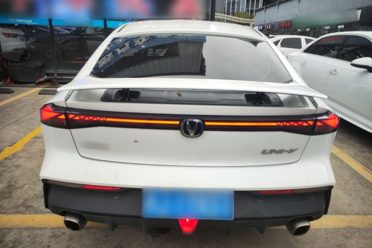 Used Changan UNI-V 2022 1.5T Prestige Version