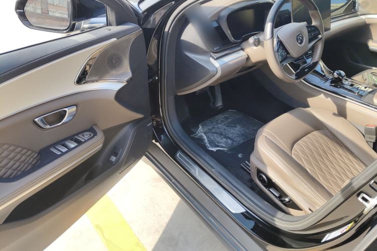 Used BYD Han 2024 EV Glory Edition 605KM Front-Wheel-Drive Premium Model