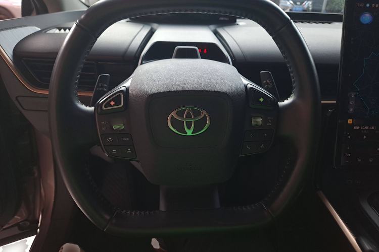 Used Toyota bZ3 2023 616 km Long-Range Premium
