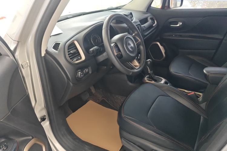 Used Jeep Renegade 2016 1.4T Automatic High-Energy Version
