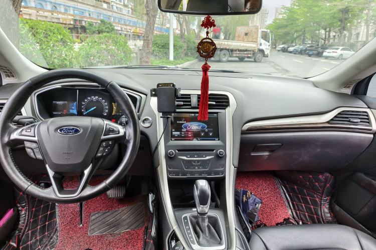 Used Ford Mondeo 2013 2.0L GTDi 200 Luxury Model
