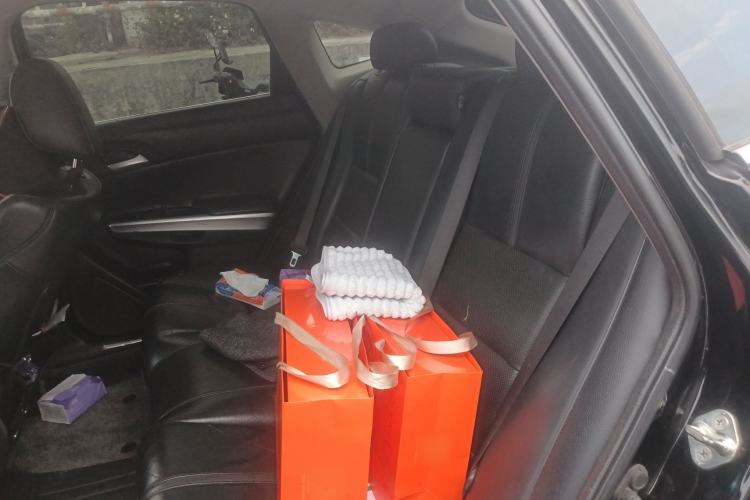 Used Honda Crosstour 2014 2.4L Luxury Edition
