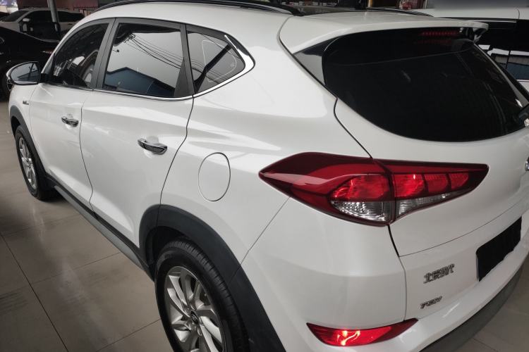 Used Hyundai Tucson 2018 1.6T Dual-Clutch Two-Wheel Drive 15th Anniversary Special Edition
